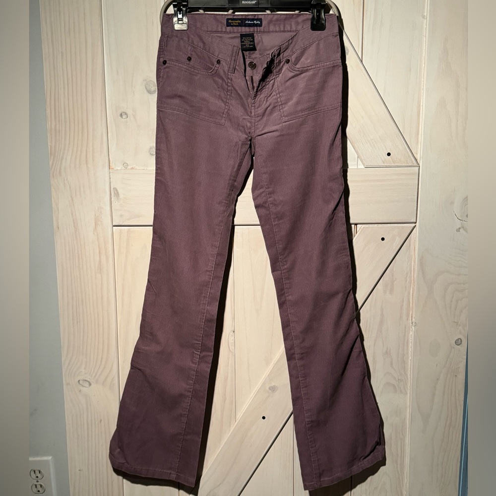 ABERCROMBIE & FITCH CORDUROY SIZE 00